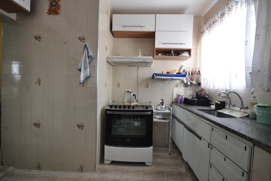Cozinha de casa à venda com 6 quartos, 297m² em Vila Paulistana, São Paulo