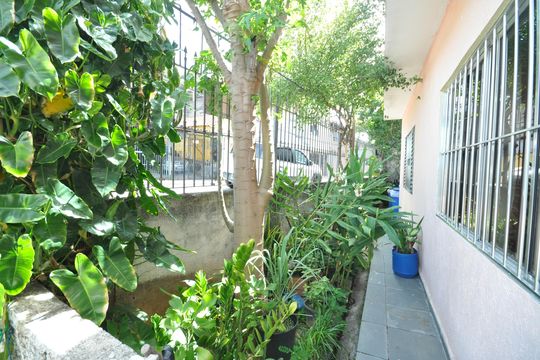 Quintal de casa à venda com 6 quartos, 297m² em Vila Paulistana, São Paulo