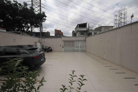 Garagem de casa de condomínio à venda com 2 quartos, 80m² em Jardim Colorado, São Paulo
