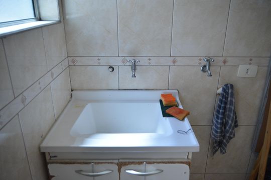 Área de Serviço de casa para alugar com 3 quartos, 274m² em Parque Novo Oratório, Santo André