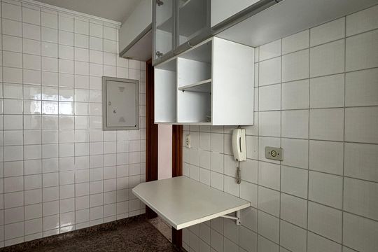 Cozinha de apartamento à venda com 2 quartos, 63m² em Chácara Inglesa, São Paulo
