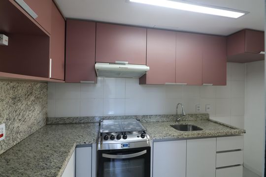Cozinha de apartamento à venda com 2 quartos, 55m² em Mato Grande, Canoas