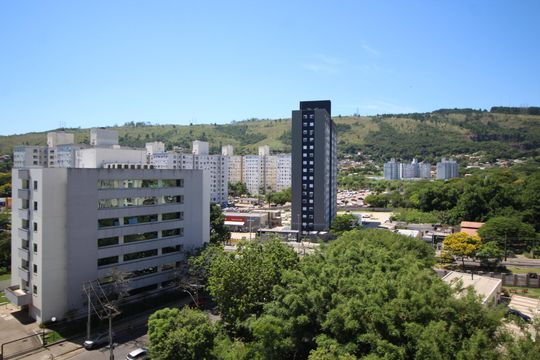 Vista de apartamento à venda com 2 quartos, 47m² em Morro Santana, Porto Alegre