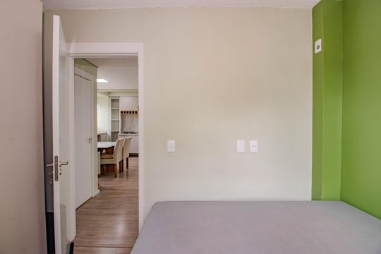 Quarto de apartamento à venda com 1 quarto, 50m² em Sarandi, Porto Alegre