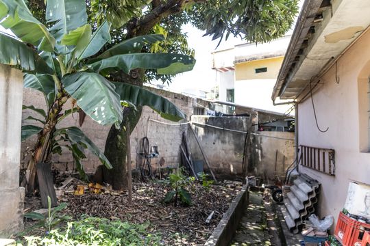 Quintal de casa à venda com 3 quartos, 297m² em Nova Esperança, Belo Horizonte