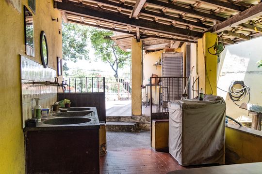 Área de Serviço de casa à venda com 3 quartos, 297m² em Nova Esperança, Belo Horizonte