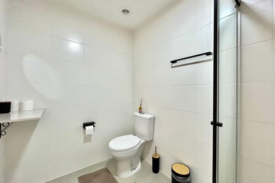 Banheiro de kitnet/studio para alugar com 1 quarto, 29m² em Vila Santa Catarina, São Paulo