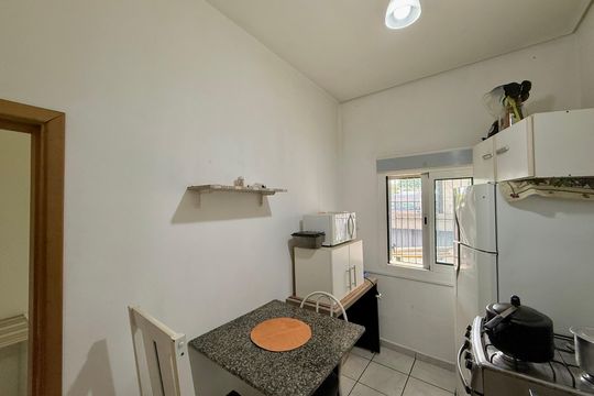 Cozinha 2 de casa à venda com 6 quartos, 200m² em Parque Colonial, São Paulo