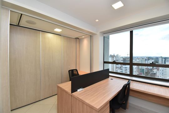 Sala 3 de apartamento para alugar com 5 quartos, 85m² em Centro, Curitiba