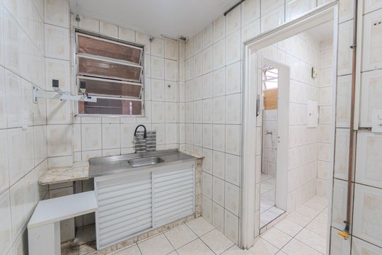 Cozinha de apartamento para alugar com 2 quartos, 50m² em Centro Histórico de São Paulo, São Paulo