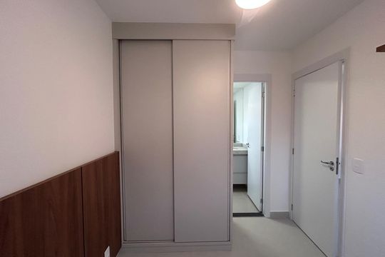 Quarto de apartamento à venda com 1 quarto, 27m² em Campo Belo, São Paulo