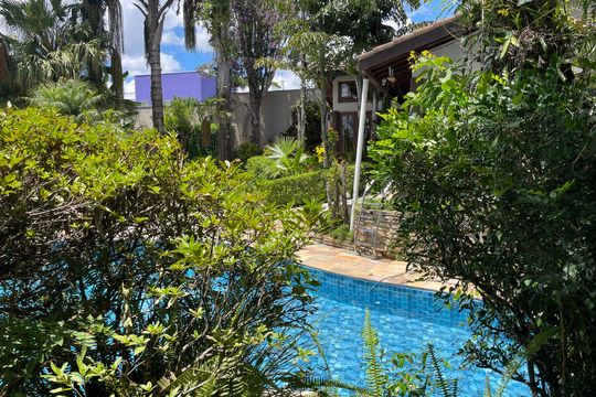 Área comum - Piscina de casa de condomínio para alugar com 4 quartos, 950m² em Parque Dom Henrique, Cotia