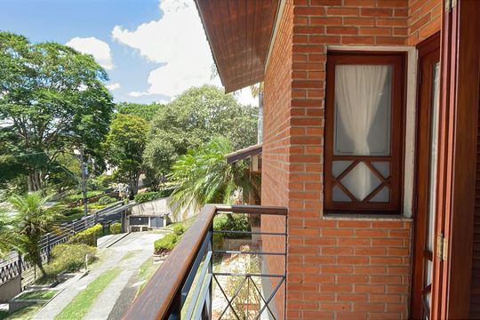 Varanda de casa de condomínio para alugar com 4 quartos, 950m² em Parque Dom Henrique, Cotia