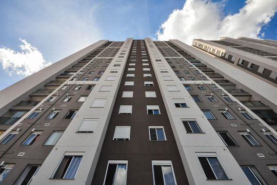 Fachada de apartamento à venda com 2 quartos, 43m² em Jardim Monte Alegre, Taboão da Serra