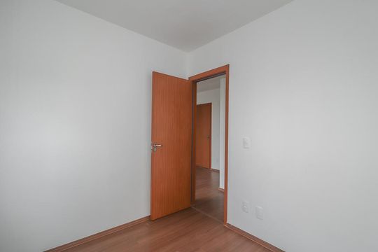Quarto 2 de apartamento à venda com 2 quartos, 45m² em Humaitá, Porto Alegre