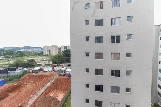 Vista do Quarto 2 de apartamento para alugar com 2 quartos, 40m² em Jardim Helian, São Paulo