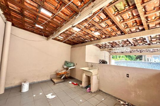 Área de Serviço de casa à venda com 5 quartos, 300m² em Jardim Oriental, São Paulo