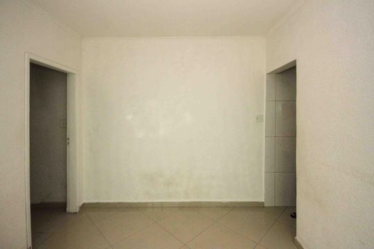 Casa para alugar com 2 quartos, 64m² em Vila Antonieta, São Paulo