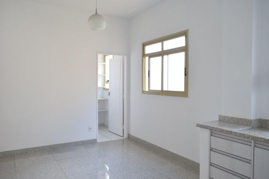 Cozinha de apartamento à venda com 3 quartos, 233m² em Bela Vista, São Paulo