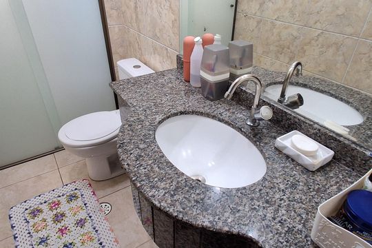 Banheiro Social de apartamento à venda com 3 quartos, 100m² em Vila Caminho do Mar, São Bernardo do Campo