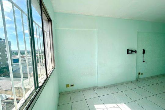 Quarto de kitnet/studio à venda com 1 quarto, 28m² em Centro, Guarulhos