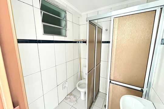 Banheiro de kitnet/studio à venda com 1 quarto, 28m² em Centro, Guarulhos