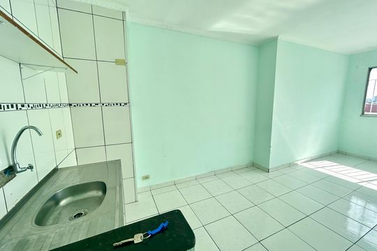 Cozinha de kitnet/studio à venda com 1 quarto, 28m² em Centro, Guarulhos