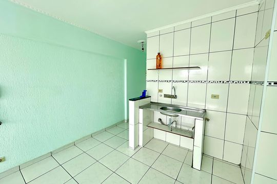 Cozinha de kitnet/studio à venda com 1 quarto, 28m² em Centro, Guarulhos