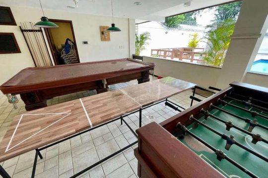 Casa à venda com 6 quartos, 590m² em Recreio dos Bandeirantes, Rio de Janeiro