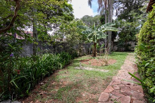 Quintal de casa para alugar com 4 quartos, 950m² em Brooklin, São Paulo