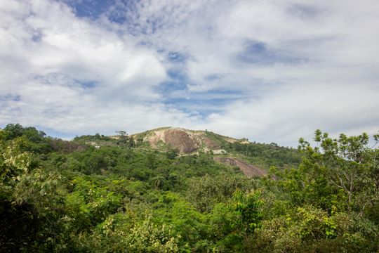 Vista de casa à venda com 4 quartos, 1260m² em Solar do Madeira, Contagem