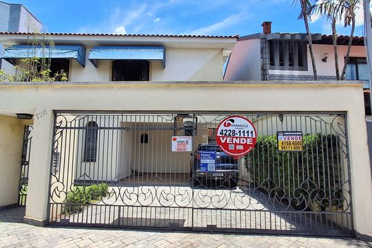 Fachada de casa para alugar com 4 quartos, 300m² em Jardim Sao Caetano, São Caetano do Sul