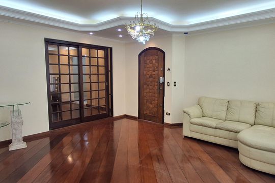 Casa para alugar com 4 quartos, 300m² em Jardim Sao Caetano, São Caetano do Sul