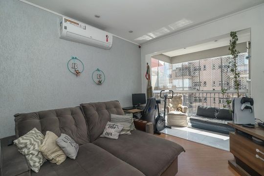 Sala de apartamento à venda com 2 quartos, 76m² em São Sebastião, Porto Alegre