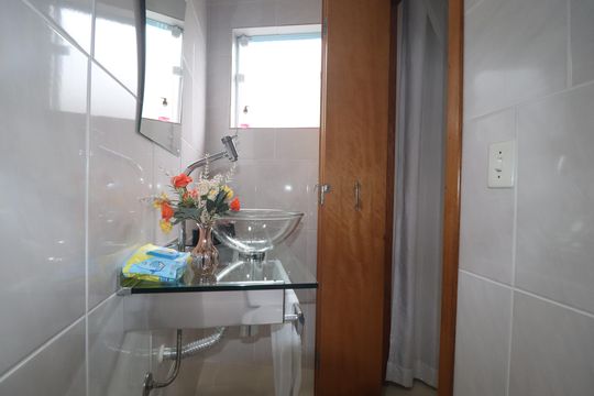 Lavabo de casa à venda com 3 quartos, 137m² em Jardim Progresso, Santo André