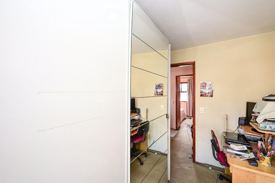 Quarto 2 de casa à venda com 3 quartos, 146m² em Jardim Monte Alegre, Taboão da Serra