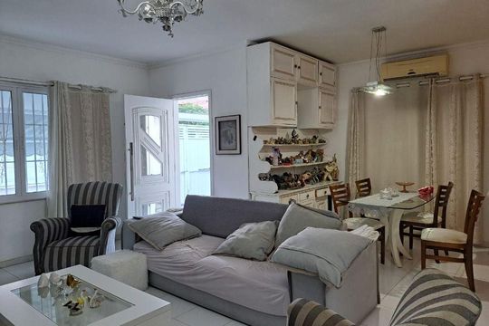 Casa à venda com 3 quartos, 220m² em Itaipu, Niterói