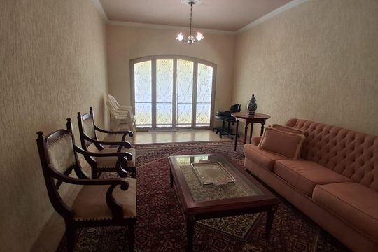 Sala de casa de condomínio para alugar com 4 quartos, 450m² em Sítio Barrocada, São Paulo