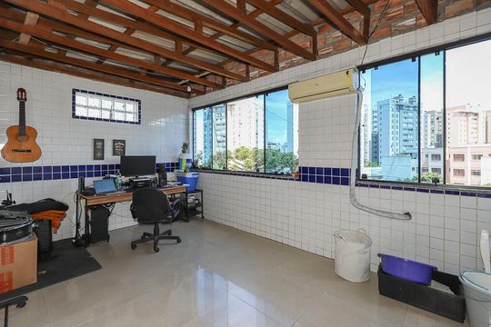 Espaço churrasqueira de apartamento para alugar com 2 quartos, 90m² em Jardim Lindóia, Porto Alegre