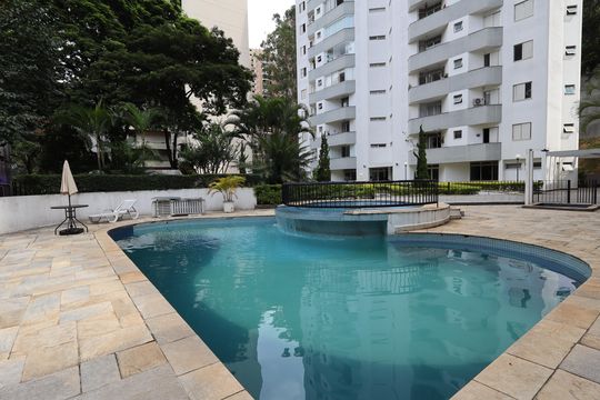 Área comum - Piscina de apartamento para alugar com 3 quartos, 122m² em Vila Andrade, São Paulo