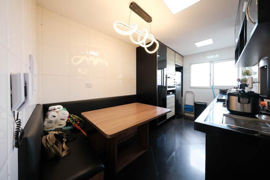 Cozinha de apartamento à venda com 3 quartos, 120m² em Vila Londrina, São Paulo