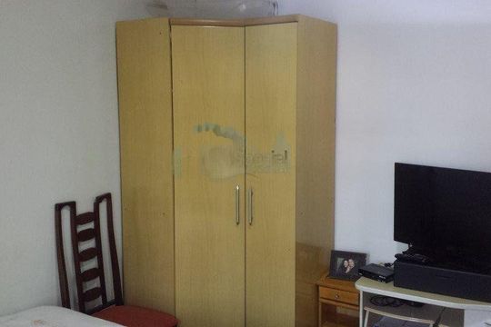Casa à venda com 3 quartos, 220m² em Jardim Nice, São Paulo