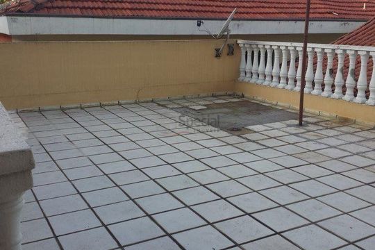 Casa à venda com 3 quartos, 220m² em Jardim Nice, São Paulo