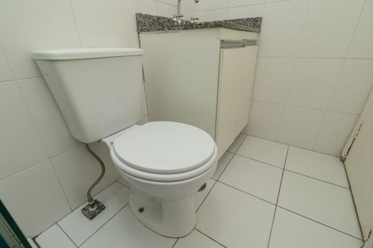 Banheiro Social de kitnet/studio à venda com 1 quarto, 30m² em Parque Independencia, São Paulo