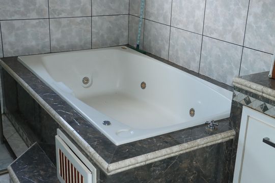 Casa para alugar com 3 quartos, 180m² em Jardim Sao Miguel, Cotia