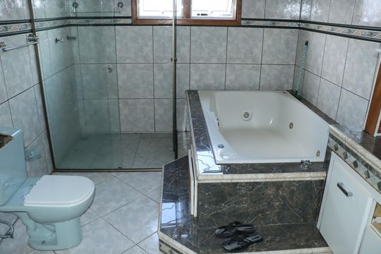 Casa para alugar com 3 quartos, 180m² em Jardim Sao Miguel, Cotia