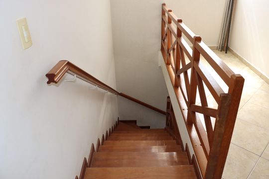Casa para alugar com 3 quartos, 180m² em Jardim Sao Miguel, Cotia