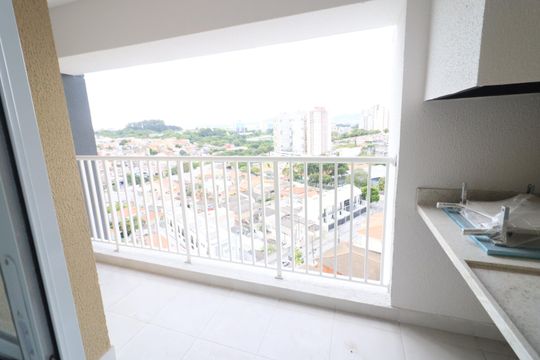 Varanda de apartamento à venda com 2 quartos, 50m² em Vila Osasco, Osasco