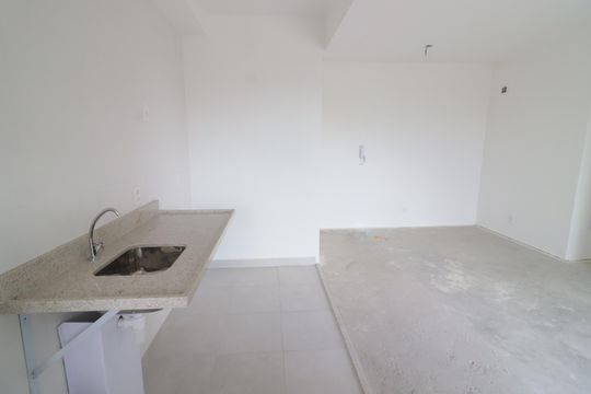 Cozinha e Área de Serviço de apartamento à venda com 2 quartos, 50m² em Vila Osasco, Osasco