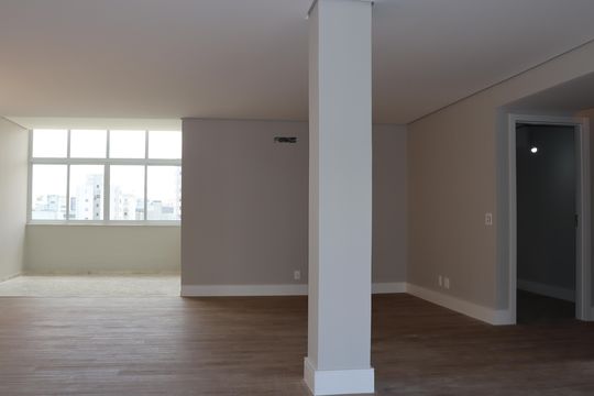 Sala de apartamento à venda com 3 quartos, 200m² em Bela Vista, São Paulo
